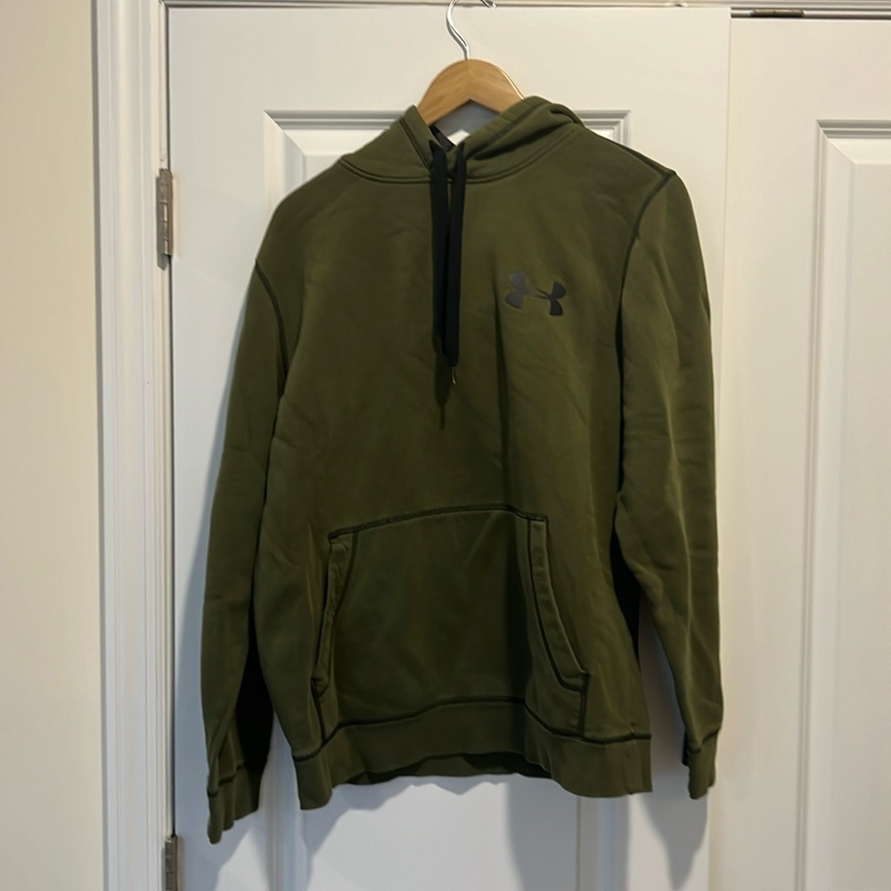 Like new Green Men’s med under Armor hoodie